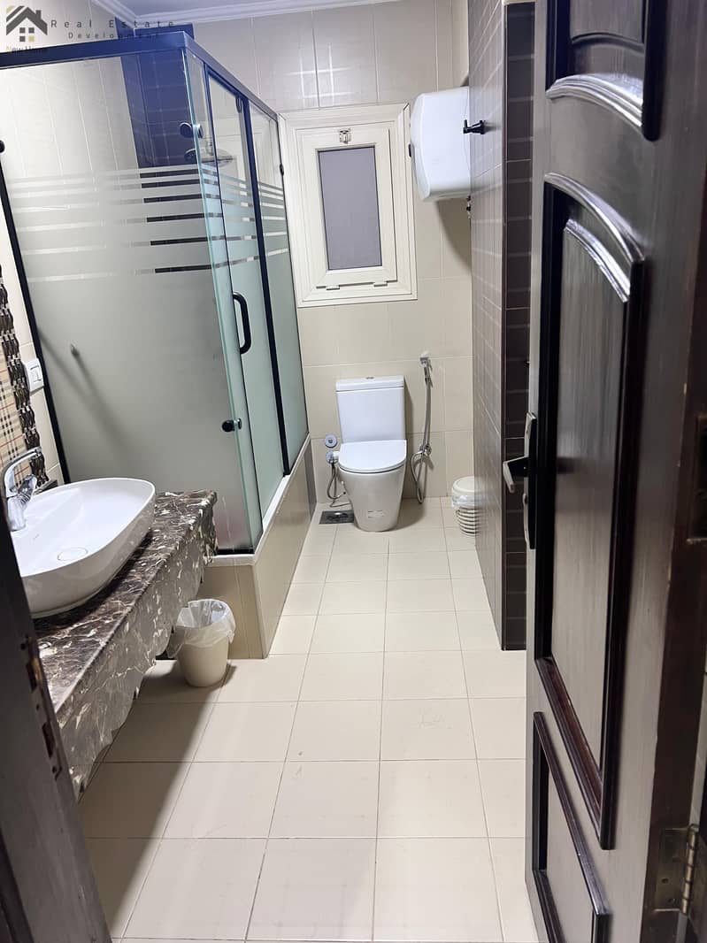 4 WhatsApp Image 2025-12-21 at 14.29. 14_1335087c. jpg