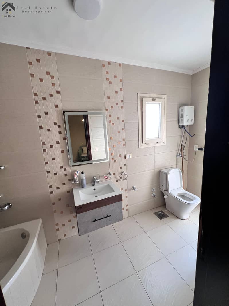 12 WhatsApp Image 2025-12-21 at 14.29. 31_aec0b285. jpg