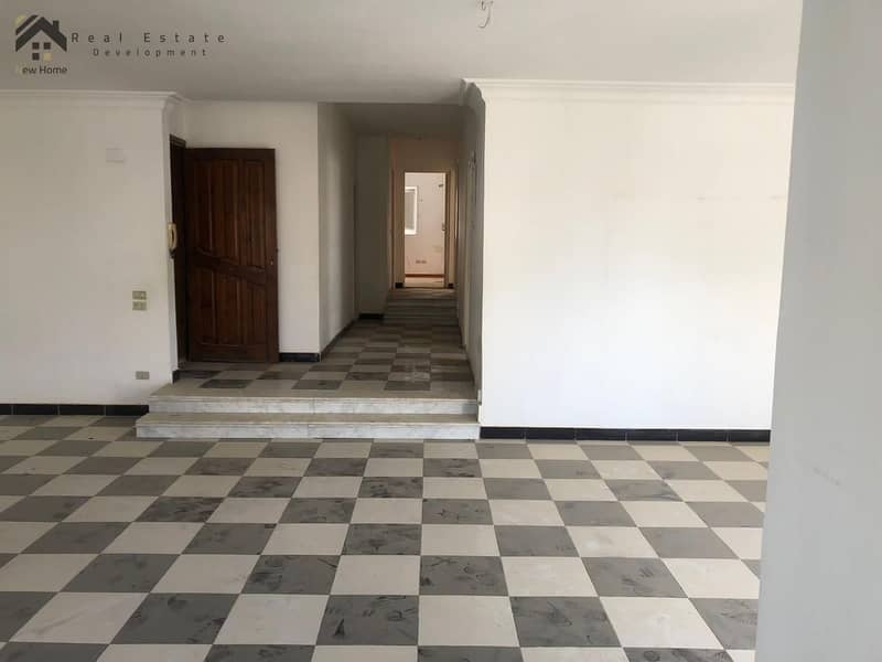 12 WhatsApp Image 2025-12-21 at 13.47. 06_1cb160fc. jpg