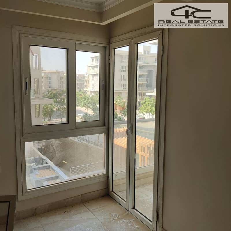 3 WhatsApp Image 2025-12-18 at 14.08. 27 (2). jpeg