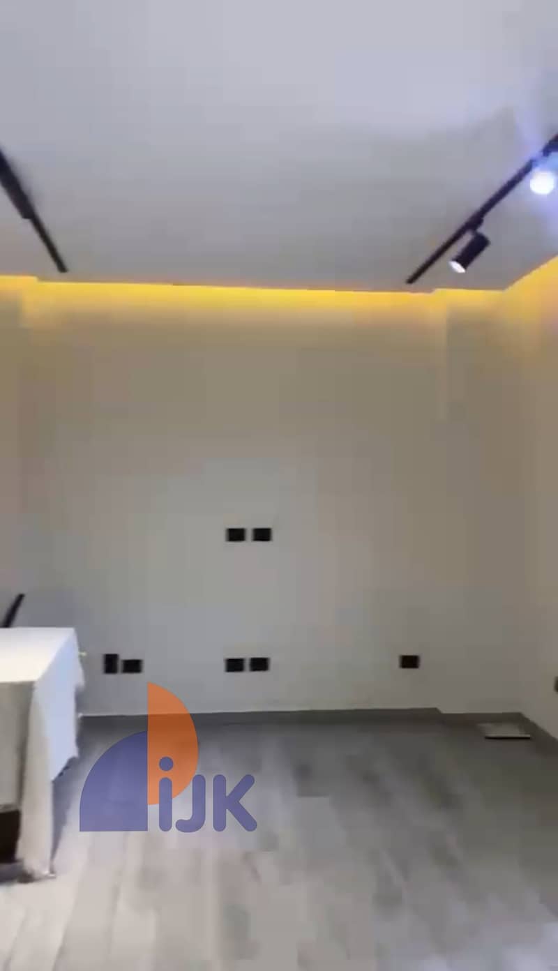 5 IMG_٢٠٢٥١٢٢٢_١٨٤٧٣٦. jpg