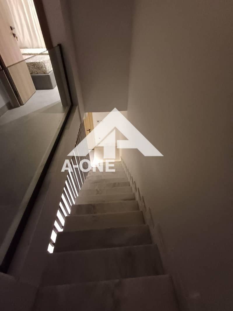 6 138e89e9-32b1-4983-a2c1-8f10b2c0ace7. jpg