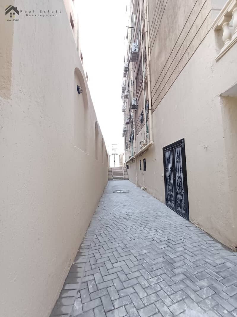 9 WhatsApp Image 2025-12-21 at 14.39. 26_937e3096. jpg