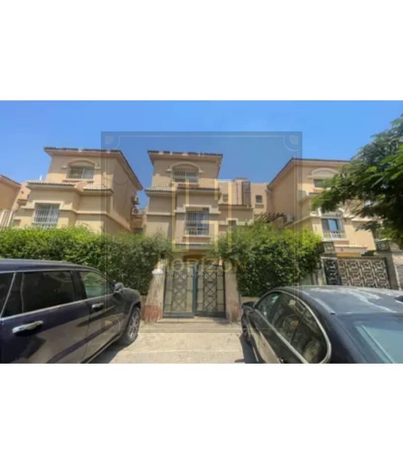 2 8313265-da7e4o. jpg