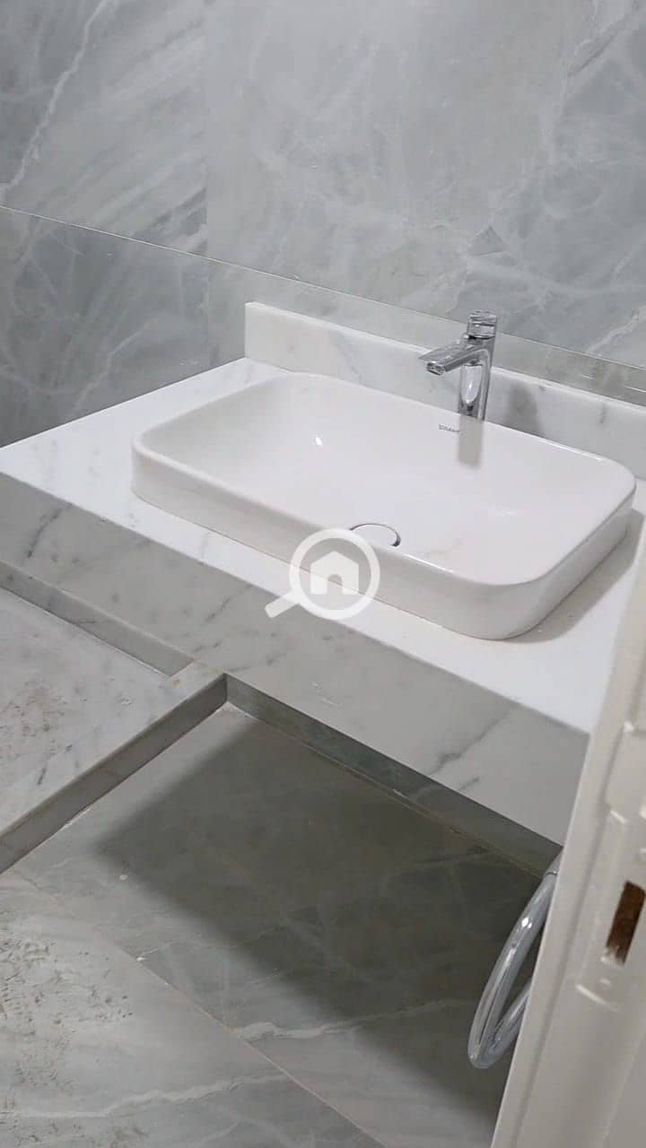 10 WhatsApp Image 2025-12-21 at 21.50. 15. jpeg