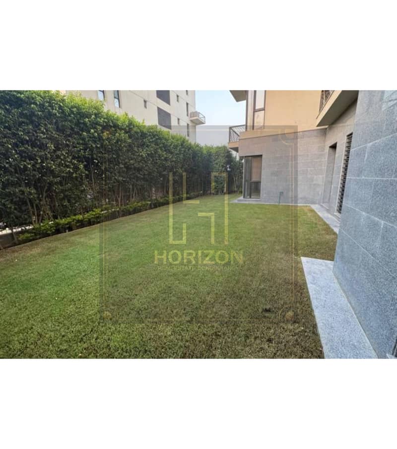 6 8412728-332cdo. jpg