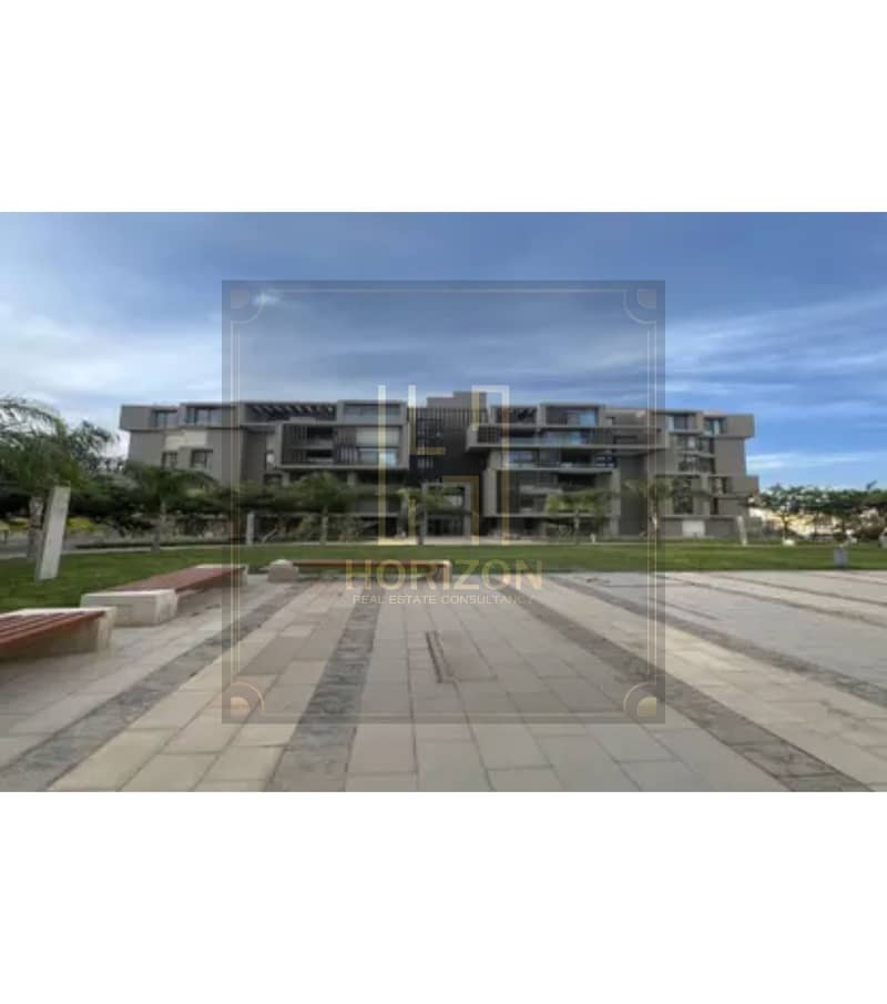 9 8449599-358f4o. jpg