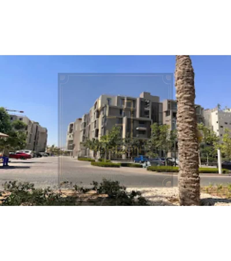 10 8450449-87d22o. jpg