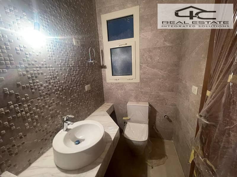 15 WhatsApp Image 2025-12-16 at 12.51. 05. jpeg