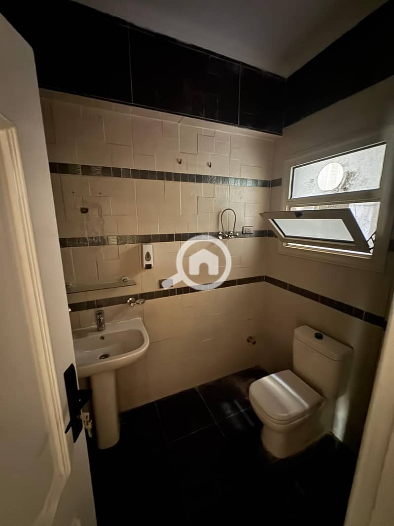 4 WhatsApp Image 2025-12-22 at 16.15. 52 (6). jpeg