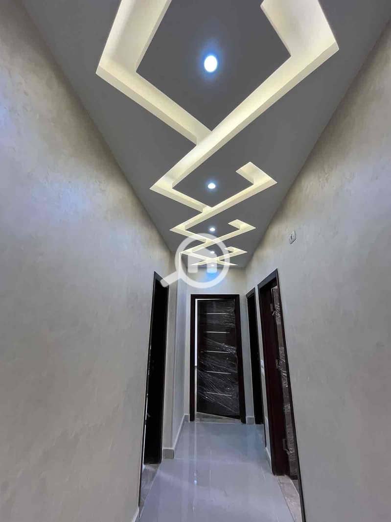 7 99f85b24-b4a0-41db-a77b-eaf98c8449c9. jpg