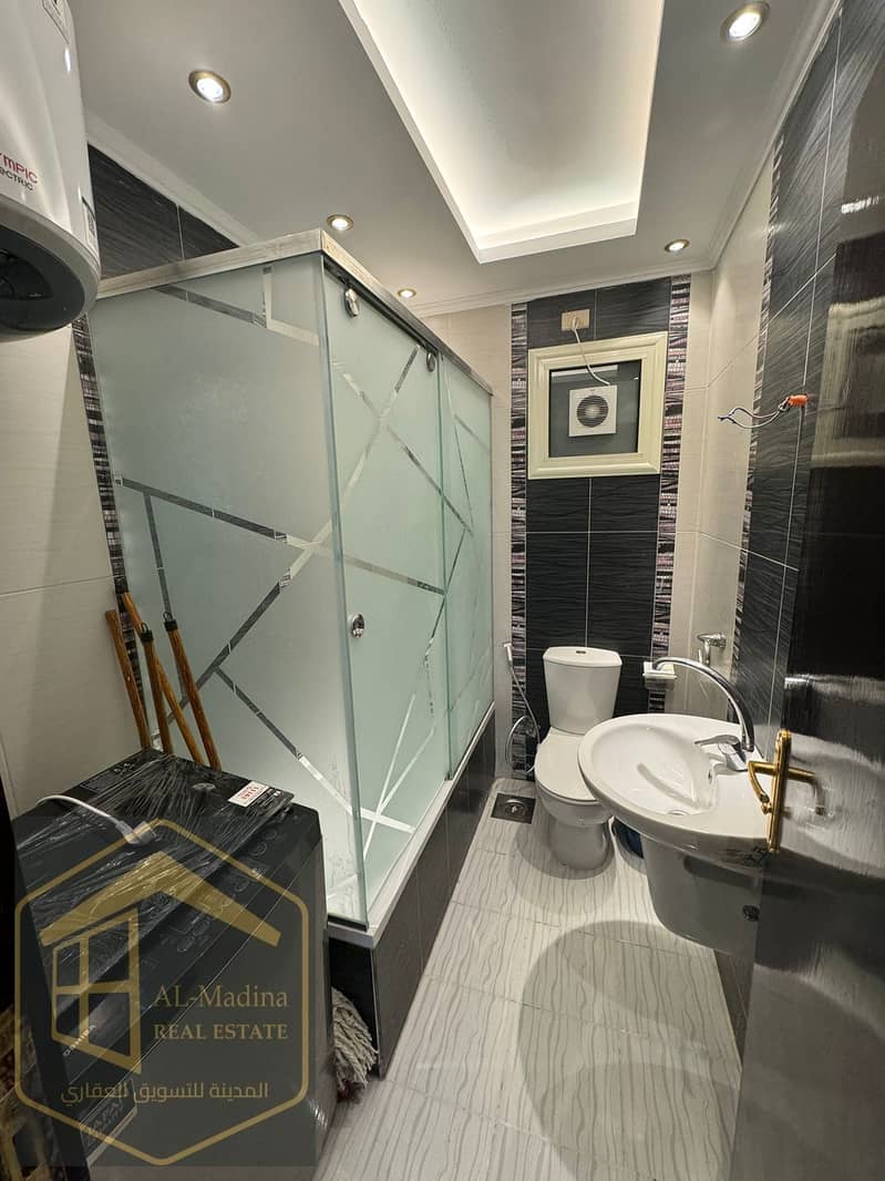 7 WhatsApp Image 2025-12-21 at 16.05. 04 (1). jpeg