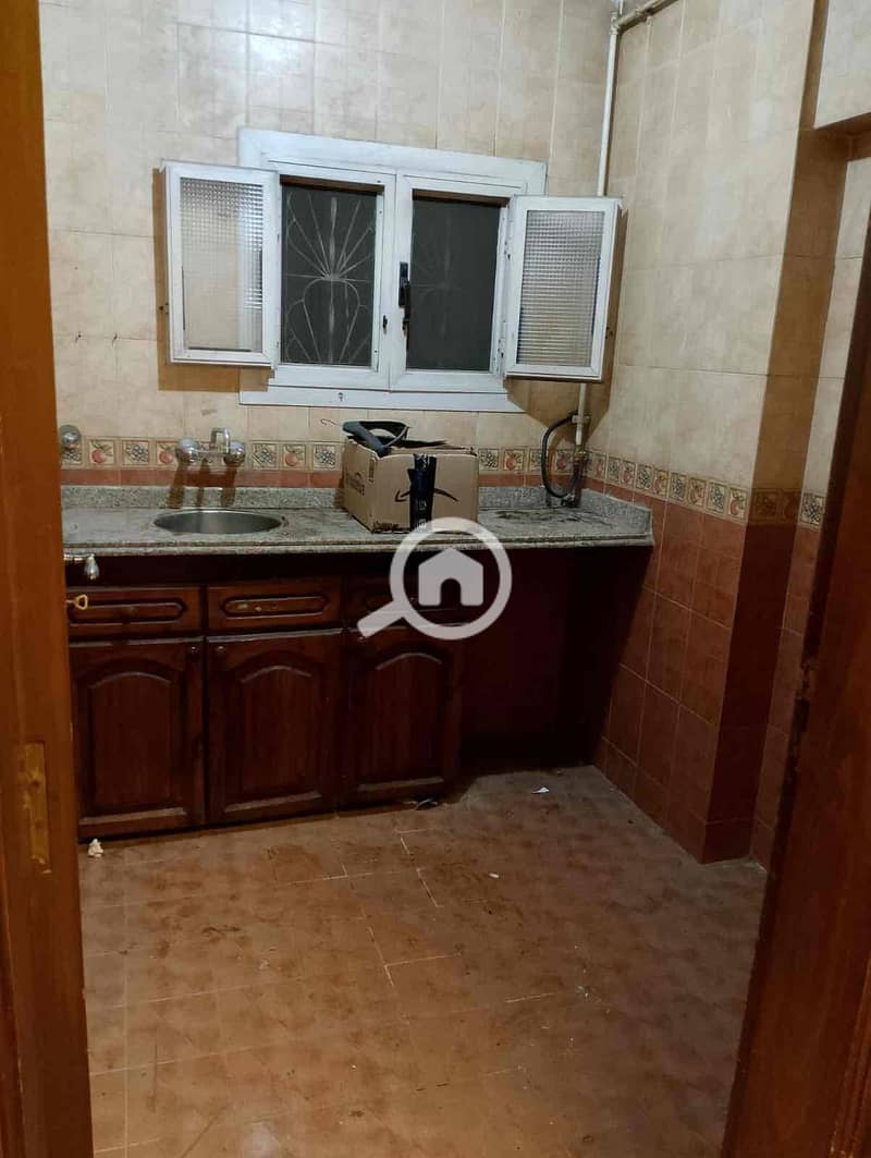 3 54bf2236-fae9-45b2-886b-f1cb684e366e. jpg