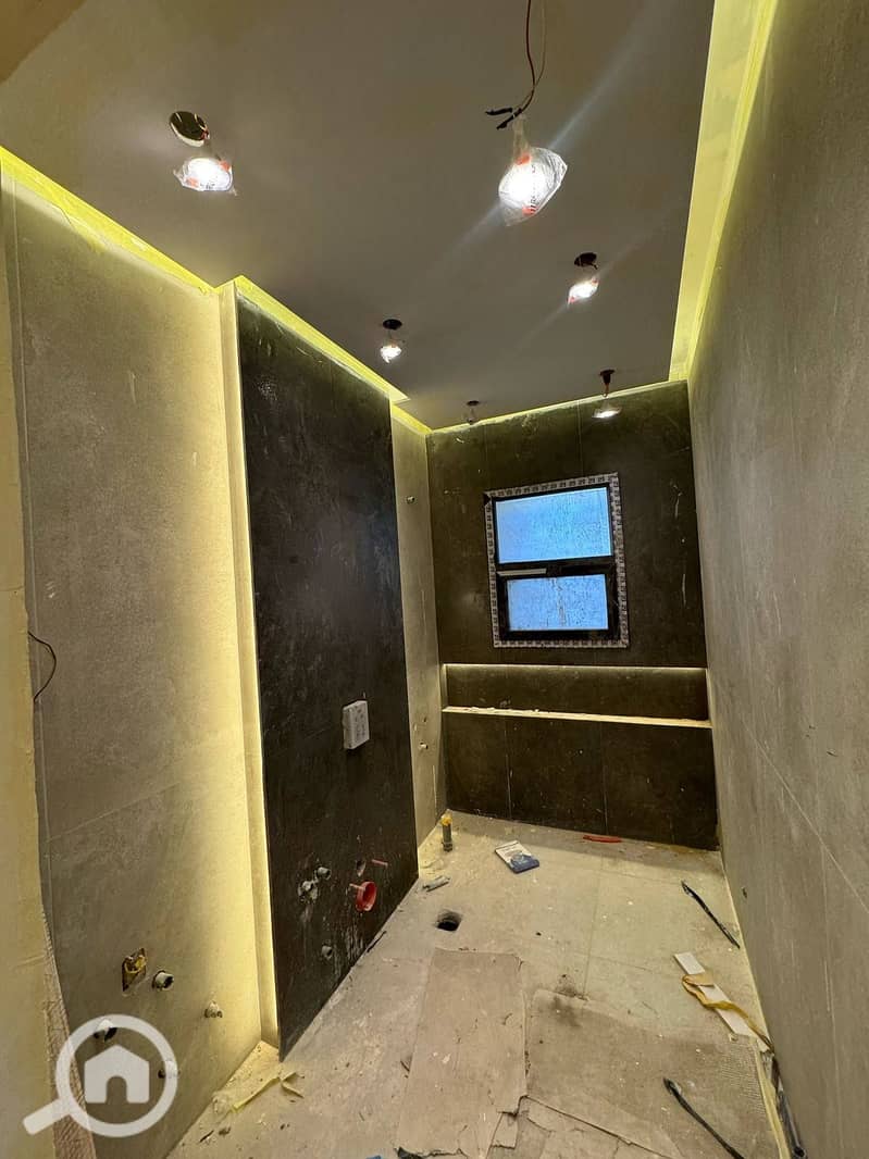 9 492220710_122211221066084594_6202254321384909378_n. jpg