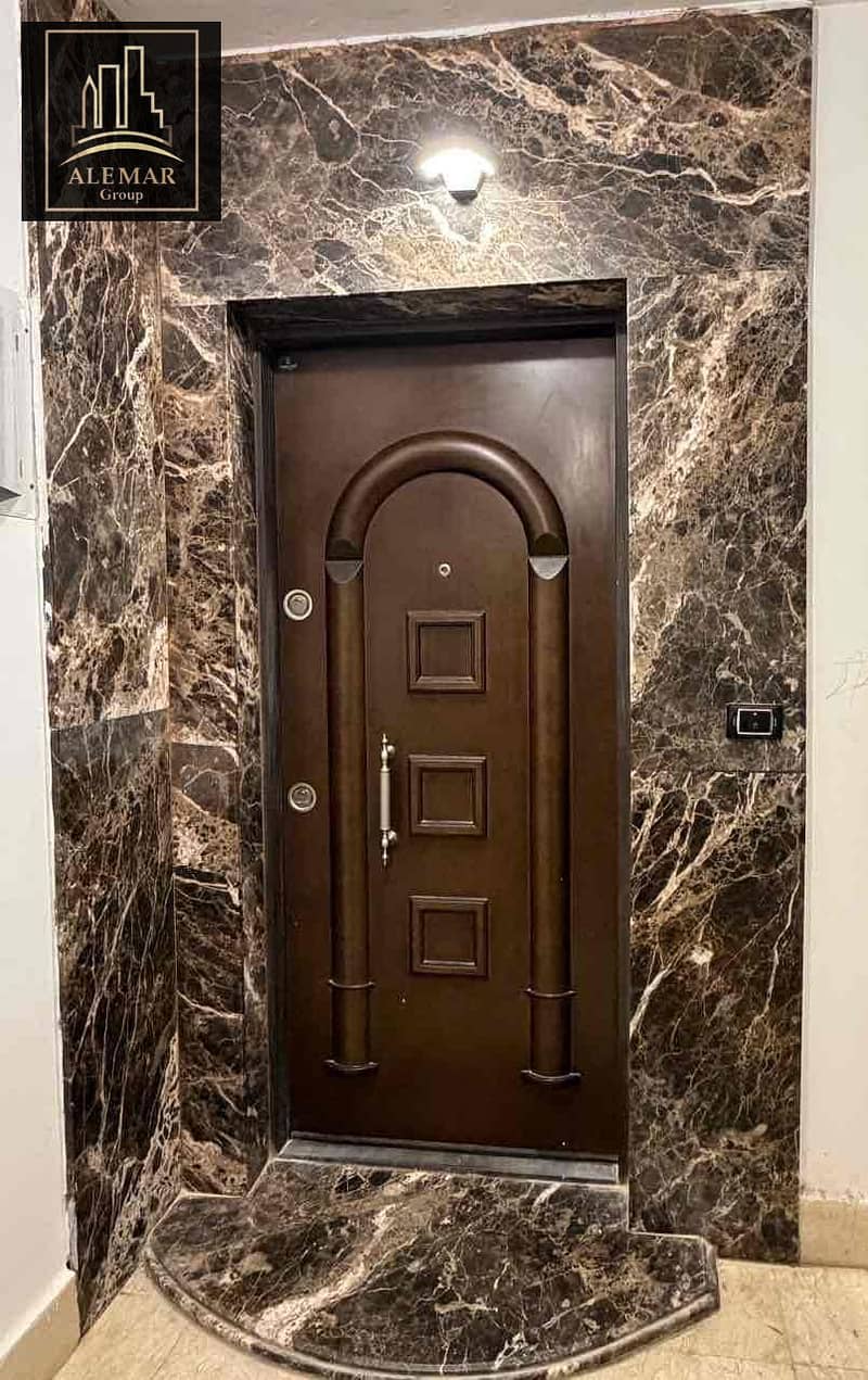 8 ad0b13a3-61ab-47a1-8318-bd8875dbdf6b. jpg