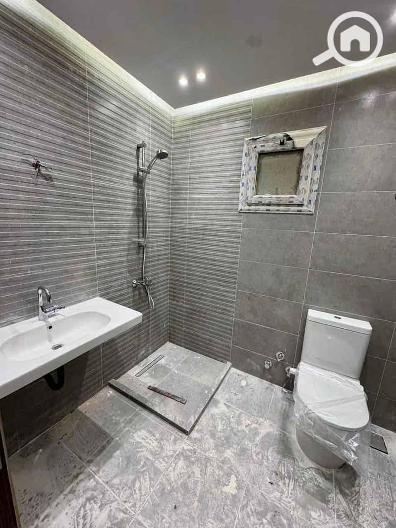 6 a9e875f6-94ad-4628-8d56-752576c903ad. jpg