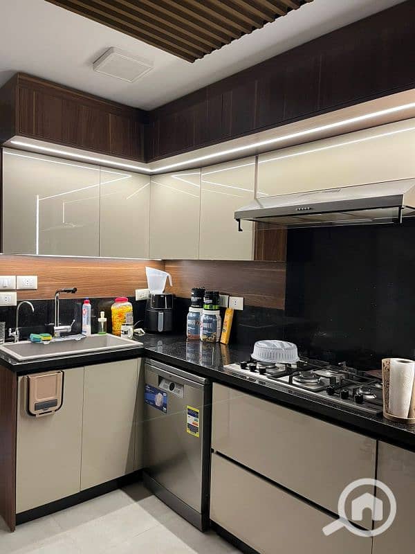 5 WhatsApp Image 2025-11-04 at 09.56. 28_6ebb13a2. jpg