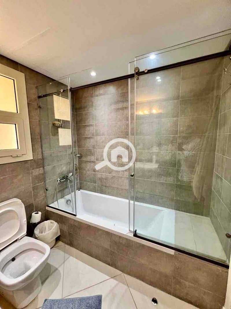 2 c16d922e-6673-4251-884f-b21181d48426. jpg