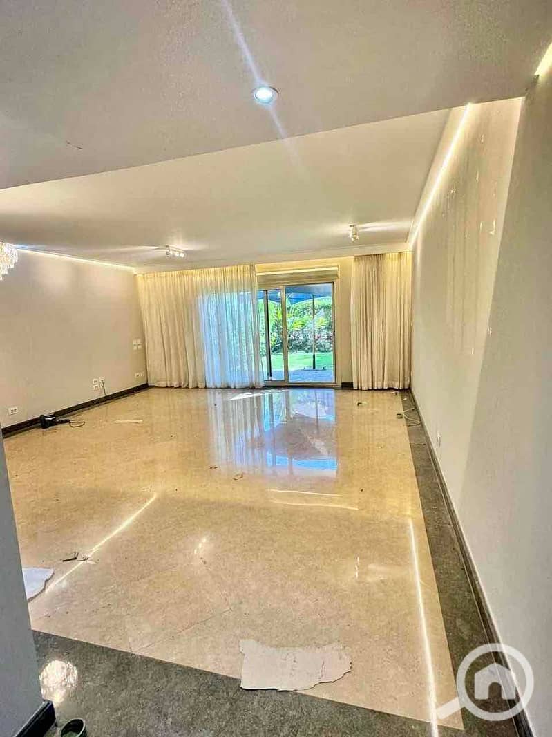 11 32e7c1f9-9b80-439f-b8bd-42c5c00dff2b. jpg