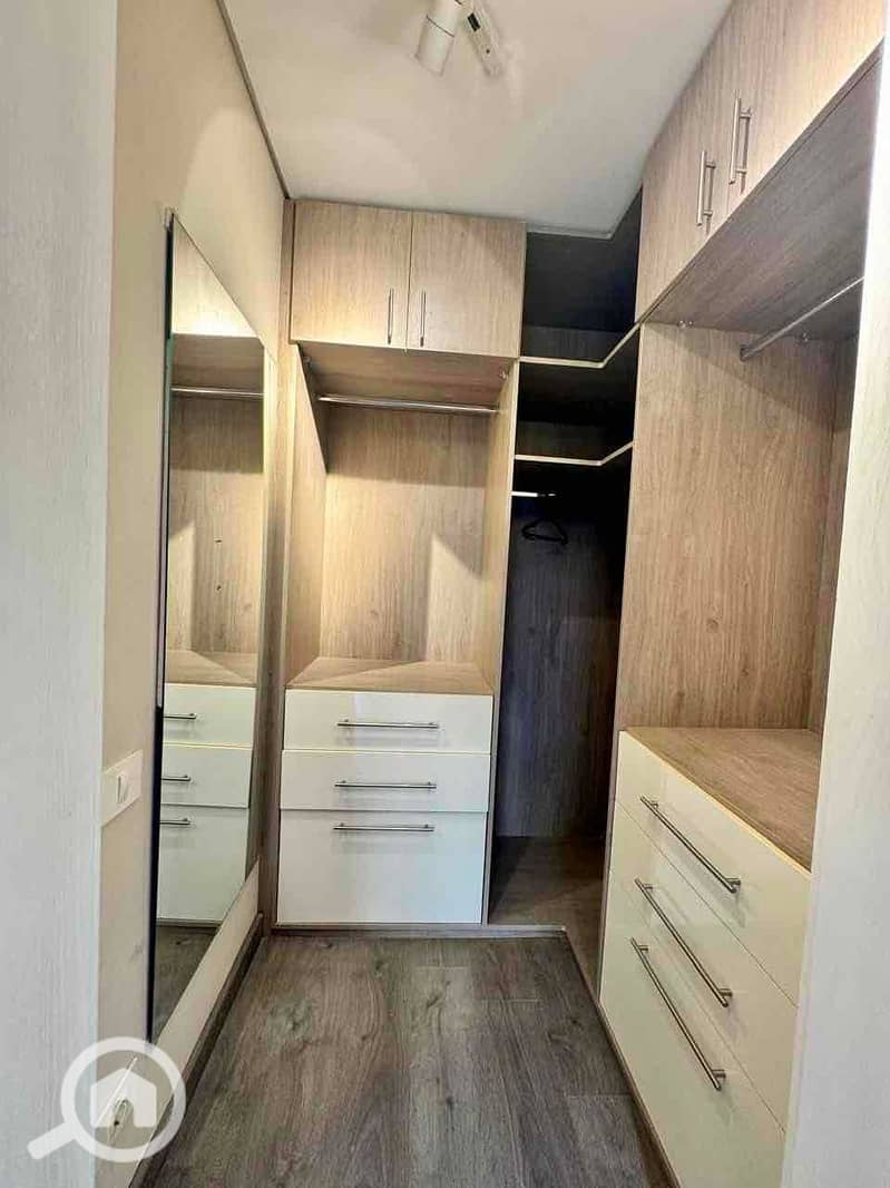 15 cea9a3ad-52dd-40de-b191-626504836e6a. jpg