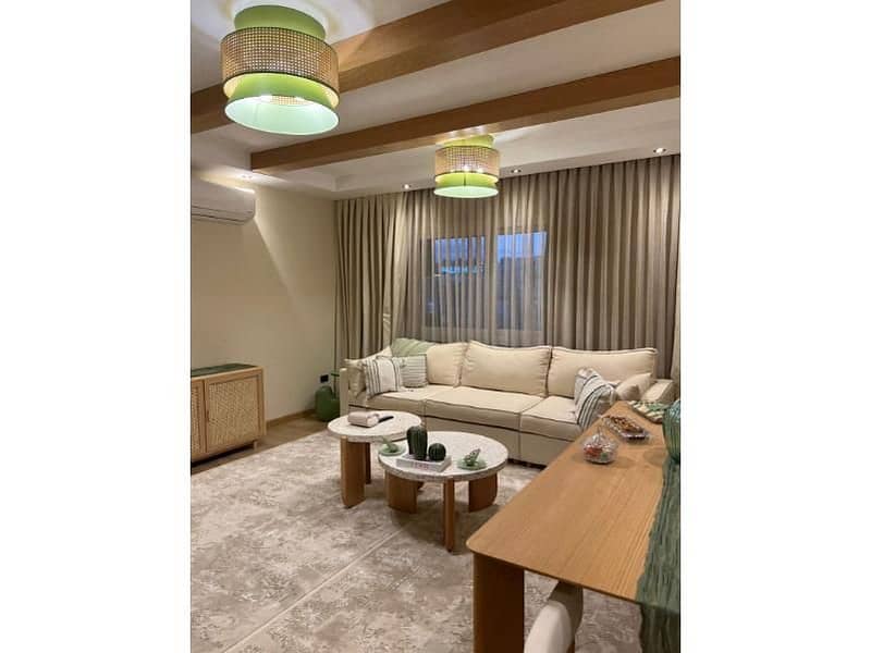 2 8bcc4cd3-5d08-4c85-b180-cb3e1036fe7f. jpg