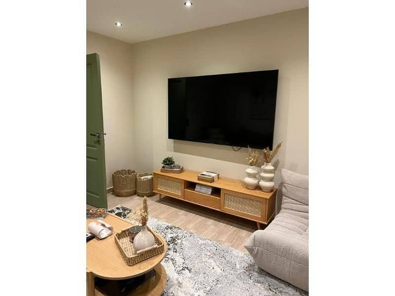 7 4bad0507-c0b8-4ae3-a34a-79d3553f284e. jpg