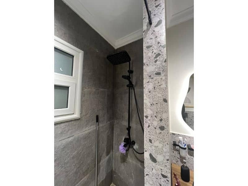 12 7ea1d77d-3be0-4cbf-be8d-a5eef8ef1b7b. jpg