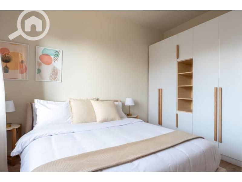 10 c7297fcc-b3d0-44d3-922d-3452f322ba8a. jpg