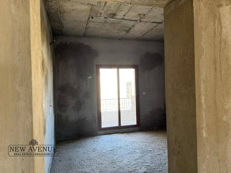 10 WhatsApp Image 2025-12-22 at 4.58. 00 PM. jpg