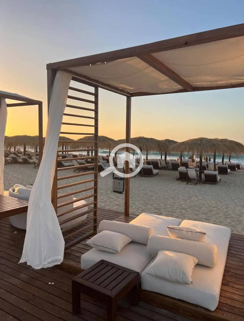 8 476404574_3862653253957395_6690758479172467658_n. jpg