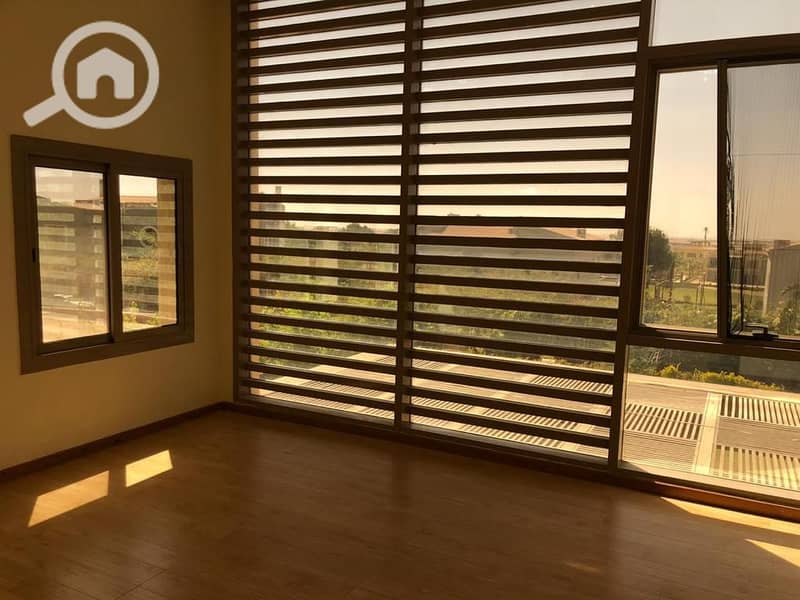 5 WhatsApp Image 2025-12-22 at 9.46. 36 PM. jpeg