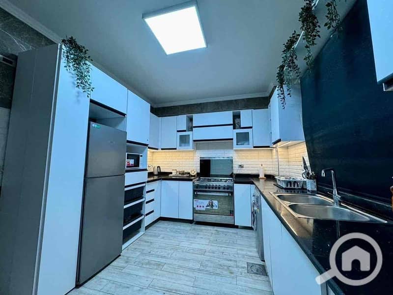 27 e13579d3-0298-4b54-9d6a-69efaae1e162. jpg