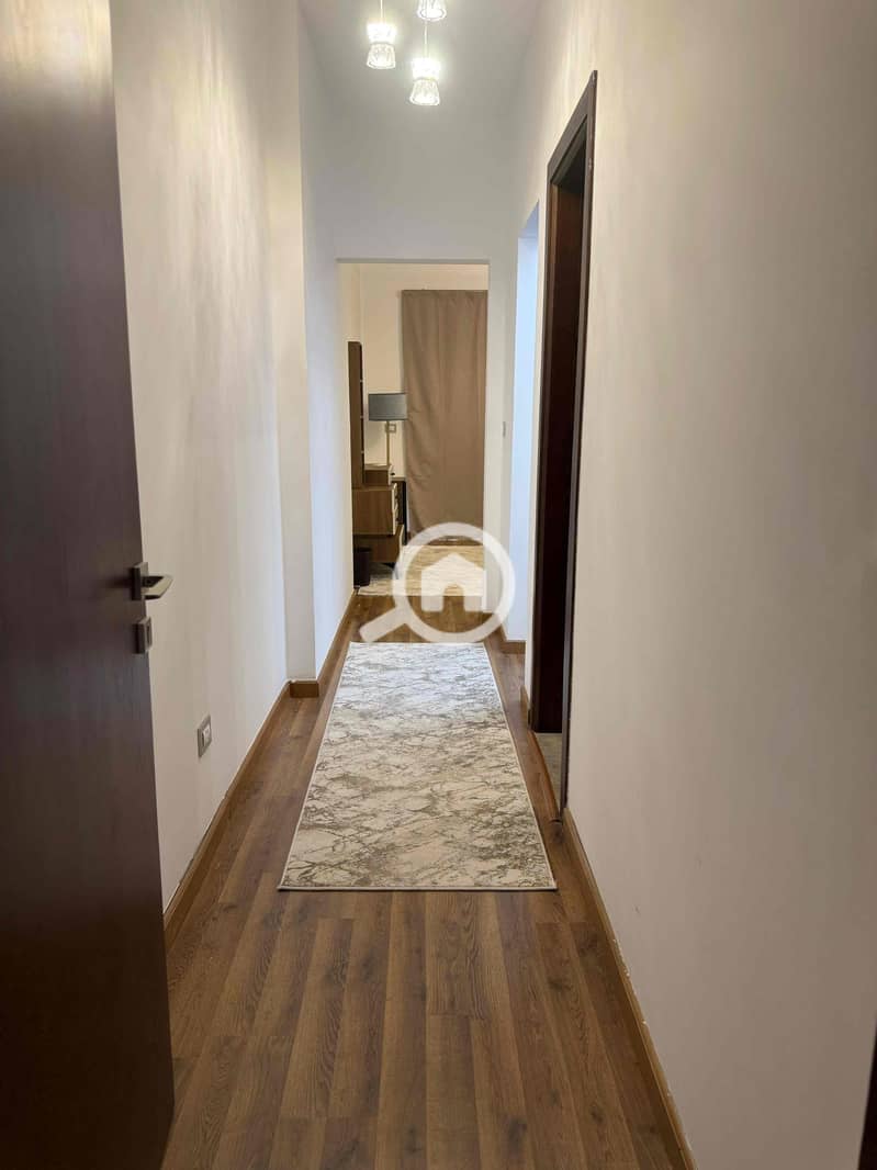 14 0a7208d8-635a-4210-8acb-5259f5c6e162. jpg