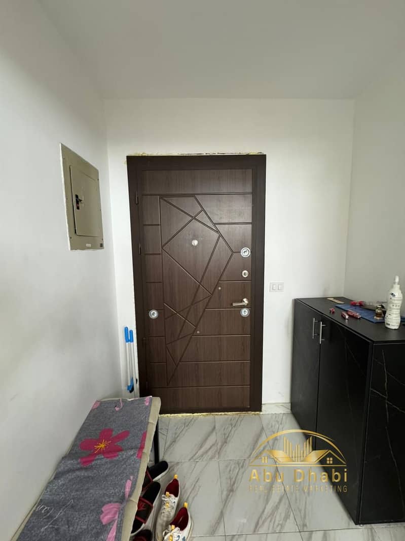 3 925ae9fa-2838-41ec-97b7-904f7817af42. jpg