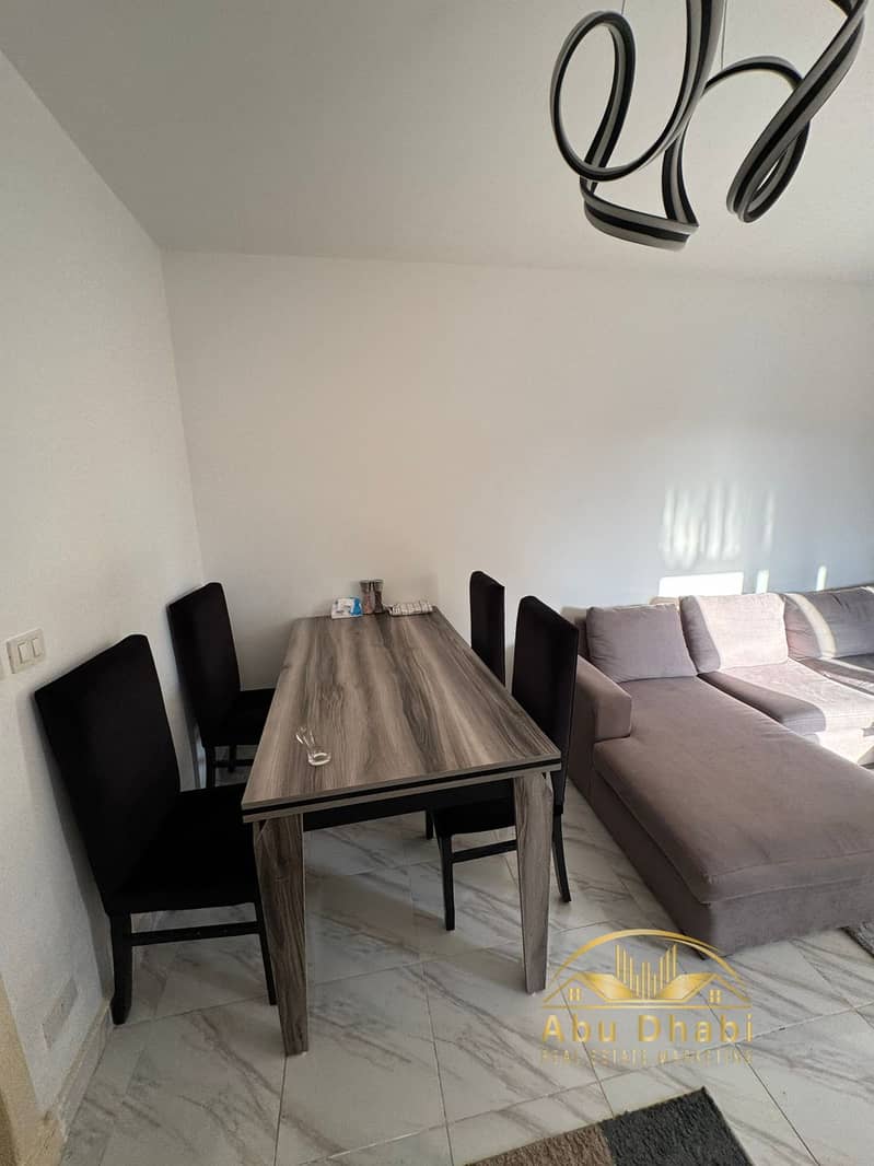 7 77caa3da-f53a-4688-90d8-e10711bd9398. jpg