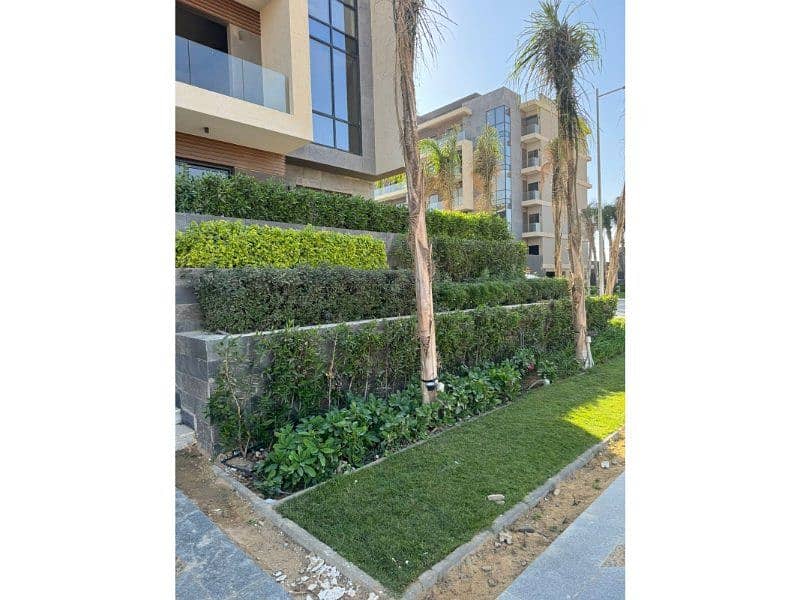 9 WhatsApp_Image_2025-09-24_at_8.49. 47_PM_Fatma_El-Shazly. jpg