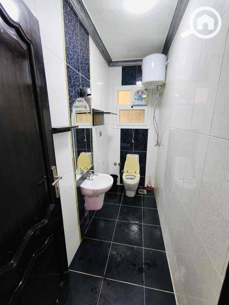 11 32530f3e-cafb-4d6a-b991-f9dffabdd6ac. jpg