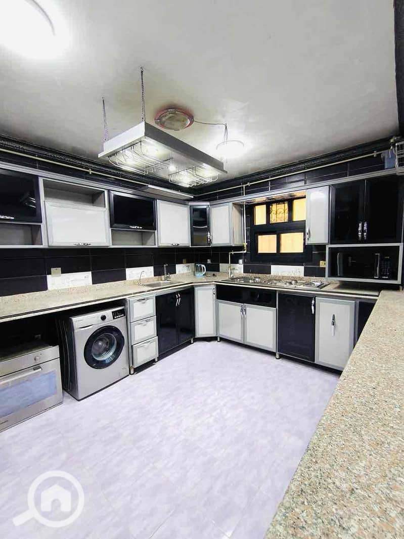 13 99907a48-3eb0-4c3b-b9bf-cd35bcdf717d. jpg