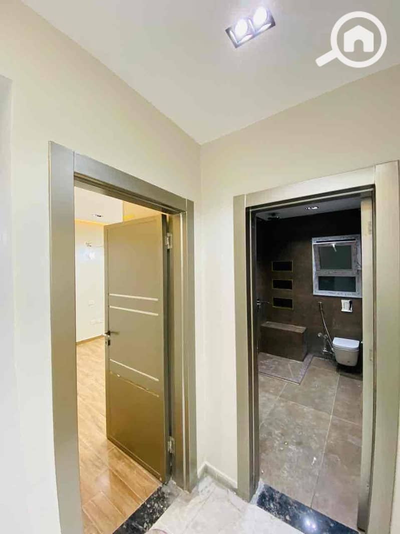 11 e40dd51b-fbba-42ae-aa12-7bd722ff6fca. jpg