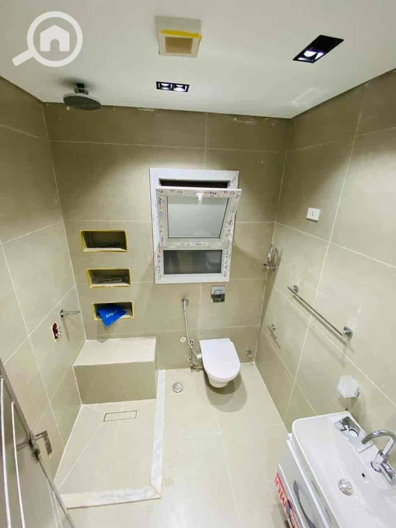 27 f0402480-e6a1-4e1b-ad85-8ce5ed66f983. jpg