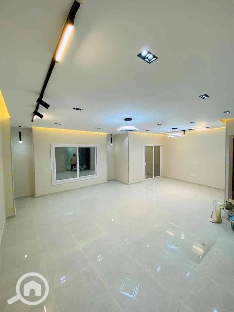 37 97e1955c-2190-47cc-9cd0-6a1a6a8fa6a9. jpg