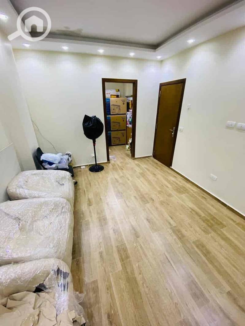 9 dd5e4590-e518-4c11-8d84-40b3230b48b1. jpg