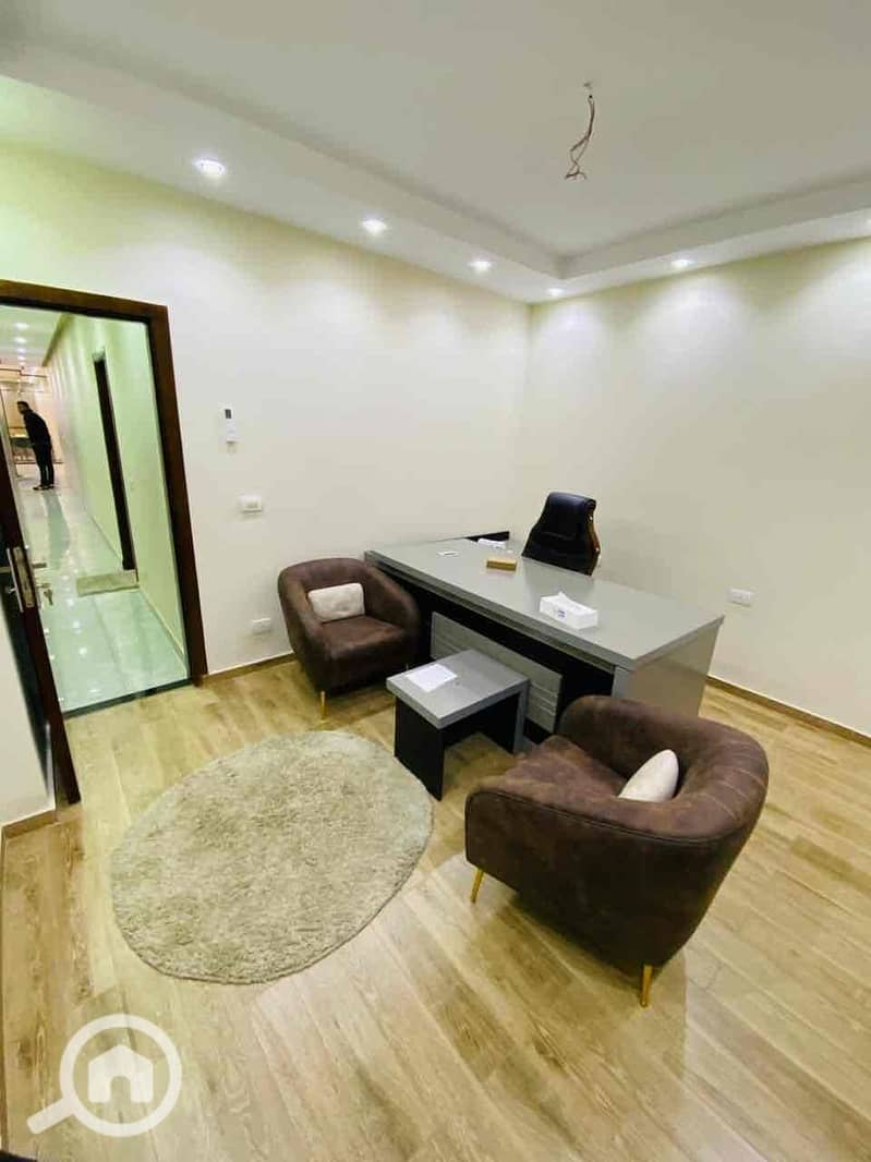 15 e8f63159-8743-4bd1-ac5e-1e2f5c92febd. jpg