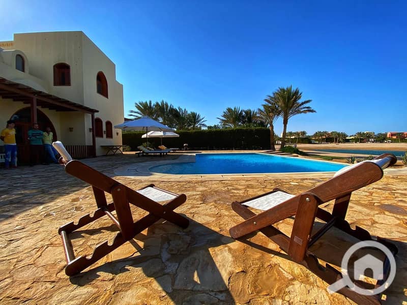 6 4f55ac9e-2303-4ef6-8bf6-87f157dc076d. jpg