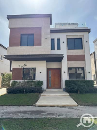 5 Bedroom Villa for Sale in New Cairo, Cairo - photo_2025-03-26_01-16-43. jpg