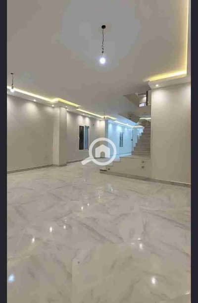 دوبلكس 6 غرف نوم للايجار في القاهرة الجديدة، القاهرة - 1000477456. jpg