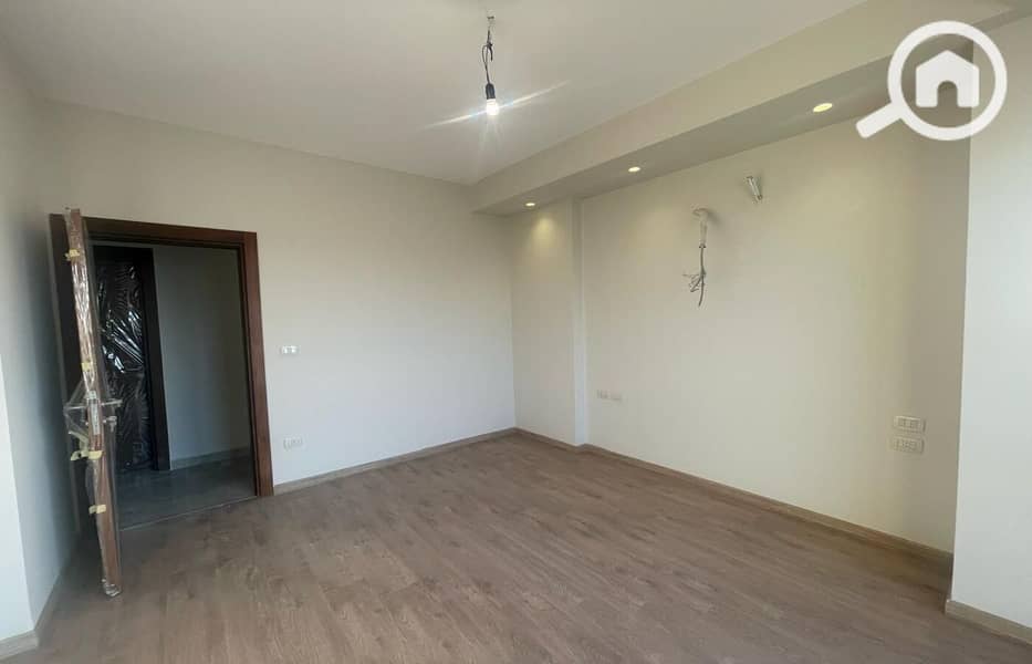 6 WhatsApp Image 2025-12-22 at 11.09. 07 AM (1). jpeg