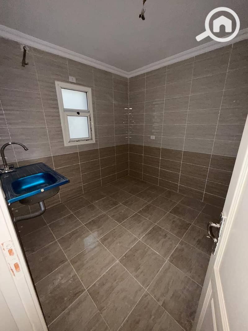 11 57adb4eb-ebf2-4323-8178-462e51fd9114. jpg