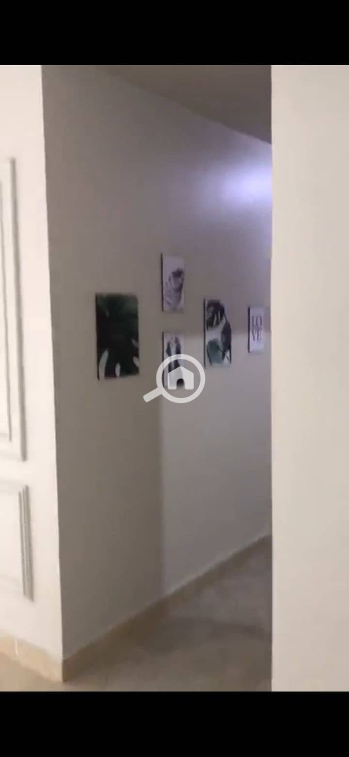 3 4d5a1e40-dd28-4352-be2e-5c5edfefa5f0. jpg