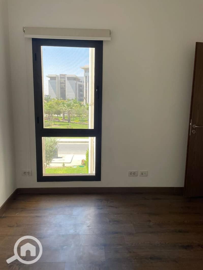 6 5b3a8565-9cf8-4131-94c3-9307b1255789. jpg